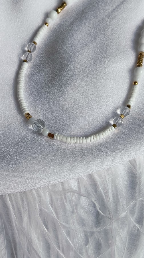 Vėrinys "White"