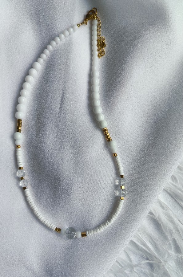 Vėrinys "White"