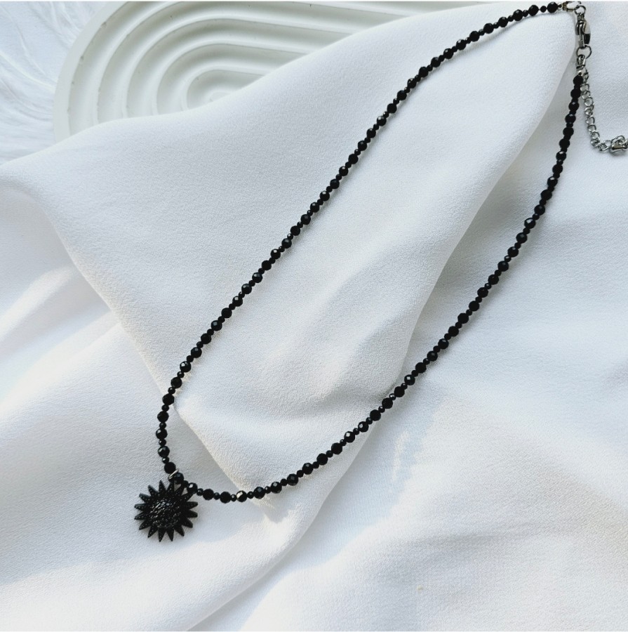 Vėrinys "Black sun"